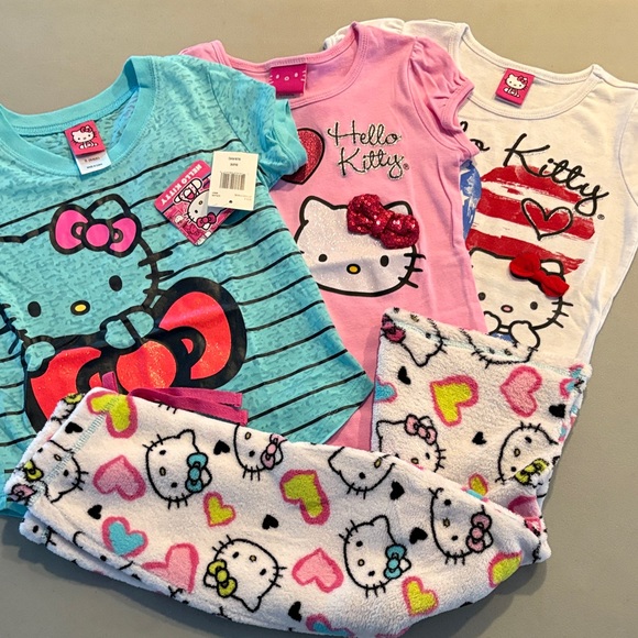 Hello Kitty Girls Size 6 Tee Shirt Bundle - Picture 1 of 8
